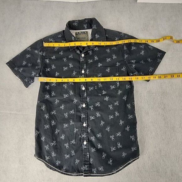 DCBD Boys 100% Cotton Black, White, Skull And Crossbones Dress Shirt Size M - Picture 7 of 10